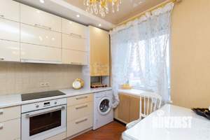 3-к квартира, вторичка, 58м2, 6/9 этаж