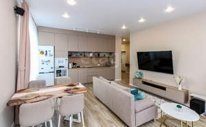 2-к квартира, вторичка, 74м2, 7/1 этаж