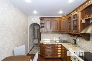 2-к квартира, вторичка, 54м2, 1/9 этаж