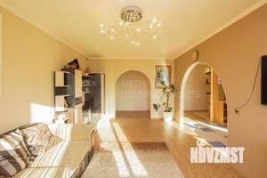 3-к квартира, вторичка, 100м2, 9/9 этаж