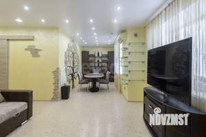 3-к квартира, вторичка, 110м2, 8/10 этаж