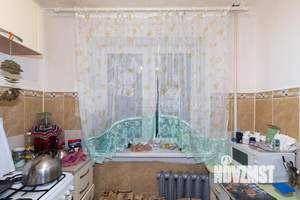 2-к квартира, вторичка, 44м2, 1/5 этаж