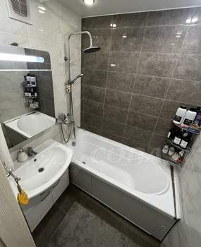 3-к квартира, вторичка, 70м2, 3/9 этаж