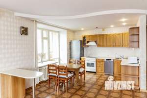 3-к квартира, вторичка, 109м2, 6/10 этаж