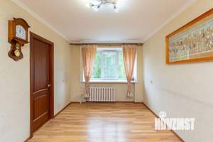 3-к квартира, вторичка, 61м2, 3/5 этаж