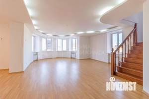 5-к квартира, вторичка, 252м2, 7/10 этаж