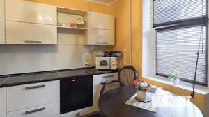 2-к квартира, вторичка, 63м2, 10/14 этаж