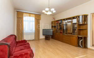 3-к квартира, вторичка, 142м2, 2/2 этаж