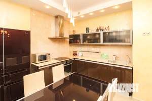 3-к квартира, вторичка, 90м2, 4/9 этаж