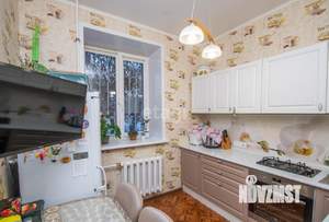 2-к квартира, вторичка, 61м2, 1/2 этаж