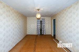 3-к квартира, вторичка, 59м2, 1/9 этаж