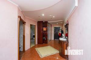 3-к квартира, вторичка, 104м2, 9/9 этаж