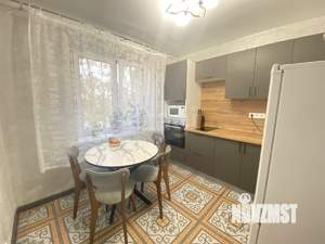 2-к квартира, вторичка, 49м2, 1/18 этаж