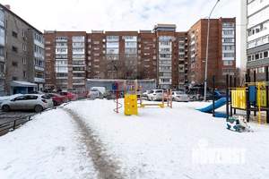 4-к квартира, вторичка, 74м2, 9/9 этаж