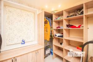 3-к квартира, вторичка, 50м2, 1/9 этаж