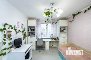 4-к квартира, вторичка, 106м2, 3/9 этаж