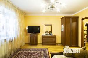 4-к квартира, вторичка, 151м2, 3/10 этаж