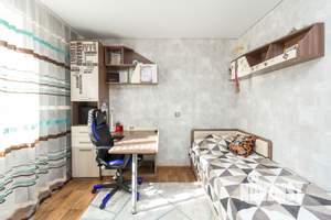 3-к квартира, вторичка, 80м2, 6/6 этаж