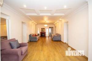 3-к квартира, вторичка, 173м2, 8/8 этаж