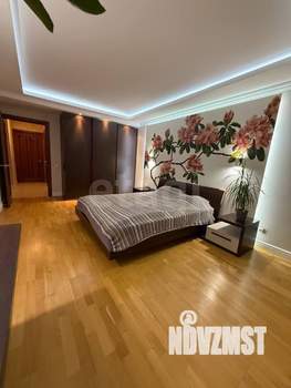 3-к квартира, вторичка, 97м2, 9/9 этаж