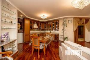 3-к квартира, вторичка, 91м2, 8/14 этаж