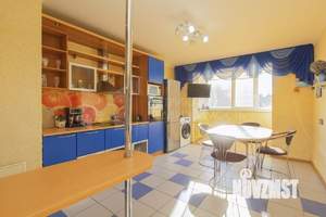 3-к квартира, вторичка, 100м2, 9/9 этаж