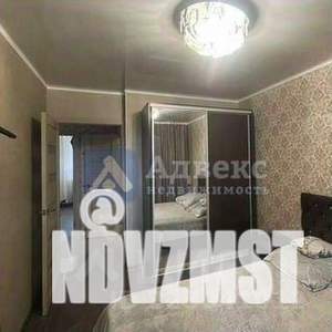 2-к квартира, вторичка, 53м2, 1/10 этаж