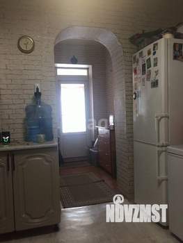 4-к квартира, вторичка, 77м2, 1/1 этаж