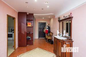 3-к квартира, вторичка, 104м2, 9/9 этаж