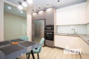 4-к квартира, вторичка, 134м2, 2/2 этаж